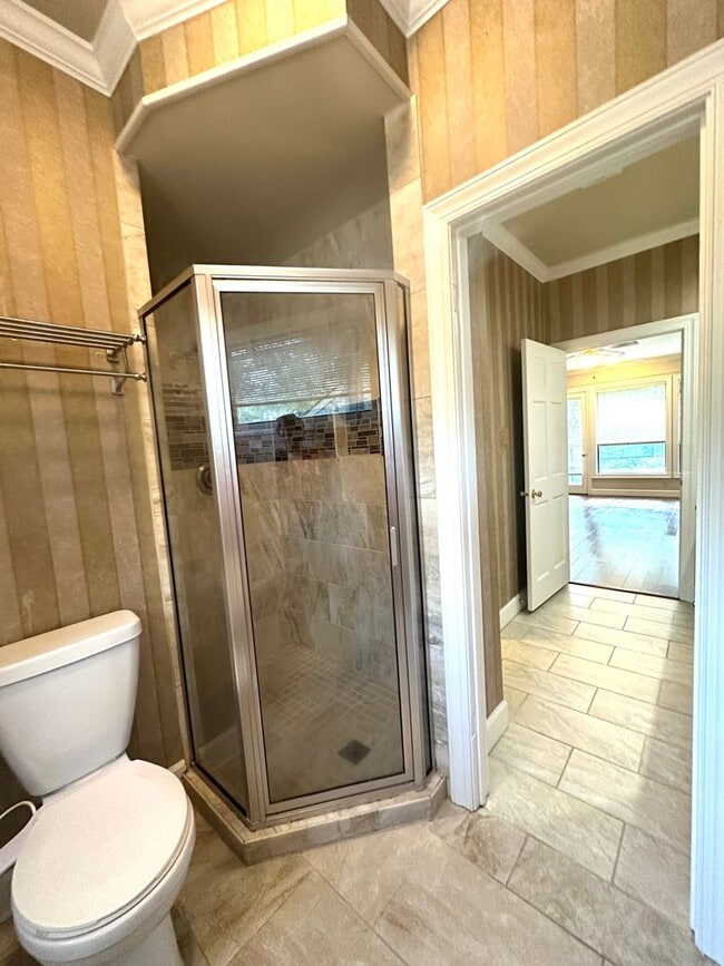 Building Photo - White Oak Common 3BR 2 1/2BA