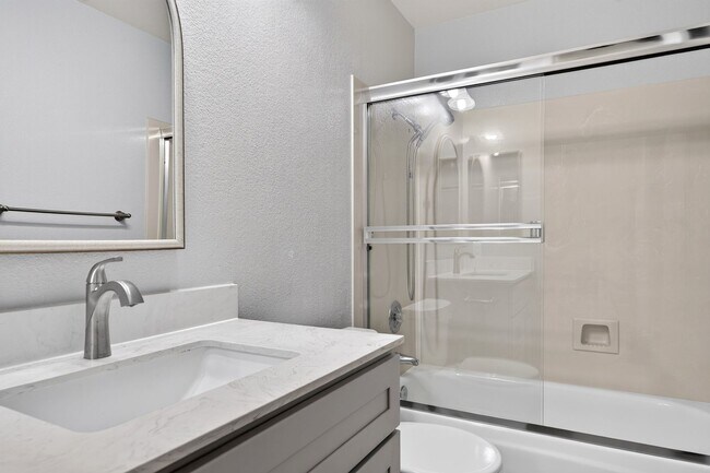 Building Photo - Single-Story Black Diamond Beauty on a Quiet Court with Private Backyard!!