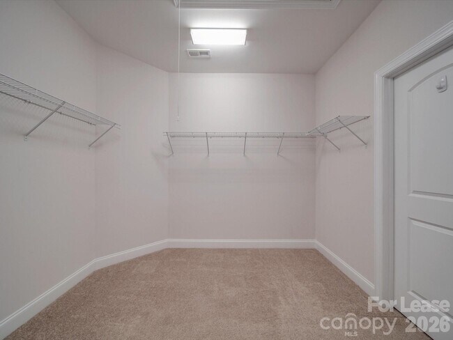 Building Photo - 14021 Goldenrod Trace Rd