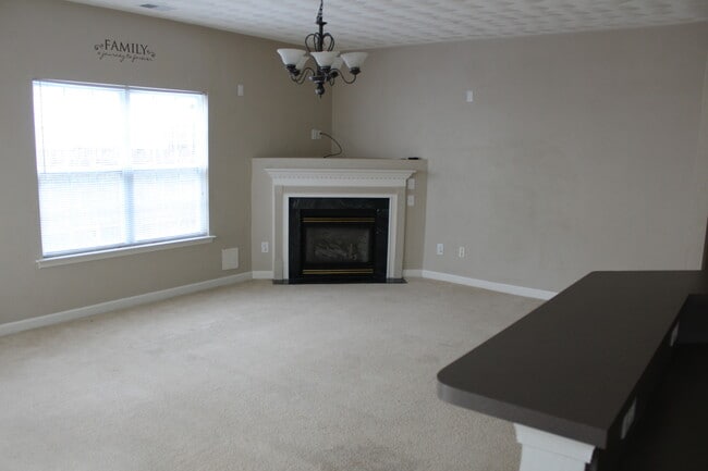 Building Photo - Beautiful 2 bed/2.5 bath condo in Witchduc...