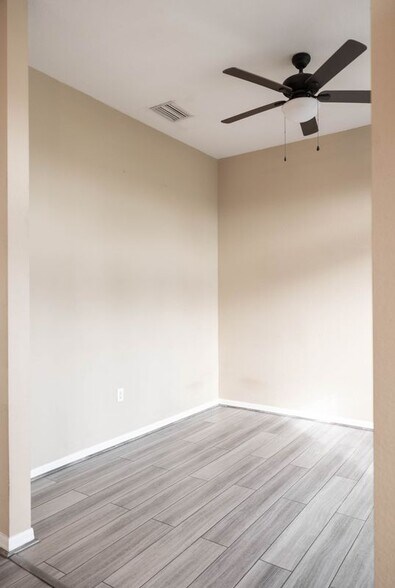 Building Photo - 4213 Garden Blvd