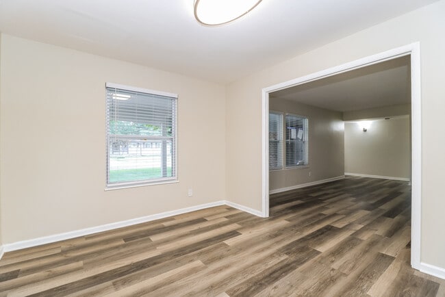 Building Photo - 2325 Vorhof Dr