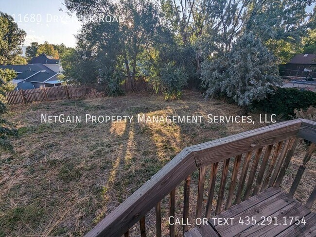 Building Photo - 11680 E Dry Creek Rd