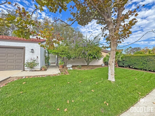 Building Photo - Beautiful 4Bd/2.5Ba Spacious Home in Mission Viejo w/Large Front & Back Yard!