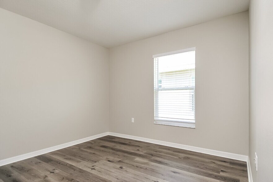 Building Photo - 1201 Sheridan Bay Dr