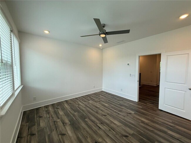 Building Photo - 1716 Gunnin Trce NW