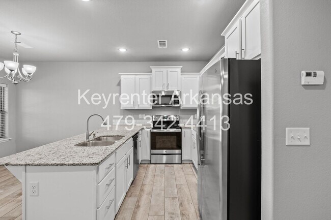 Building Photo - 1225 N Sicily Ln