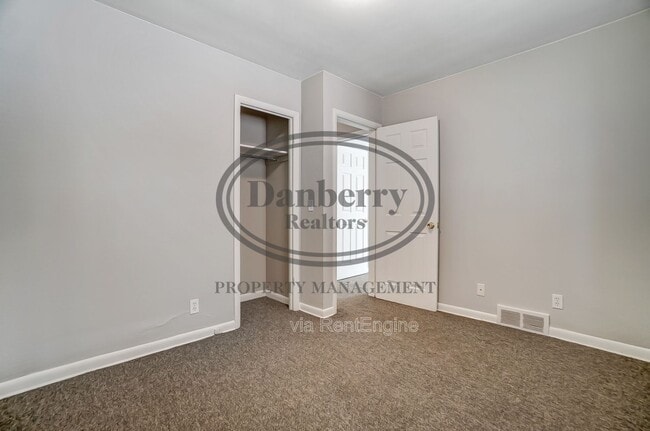 Building Photo - 1115 Secor Rd