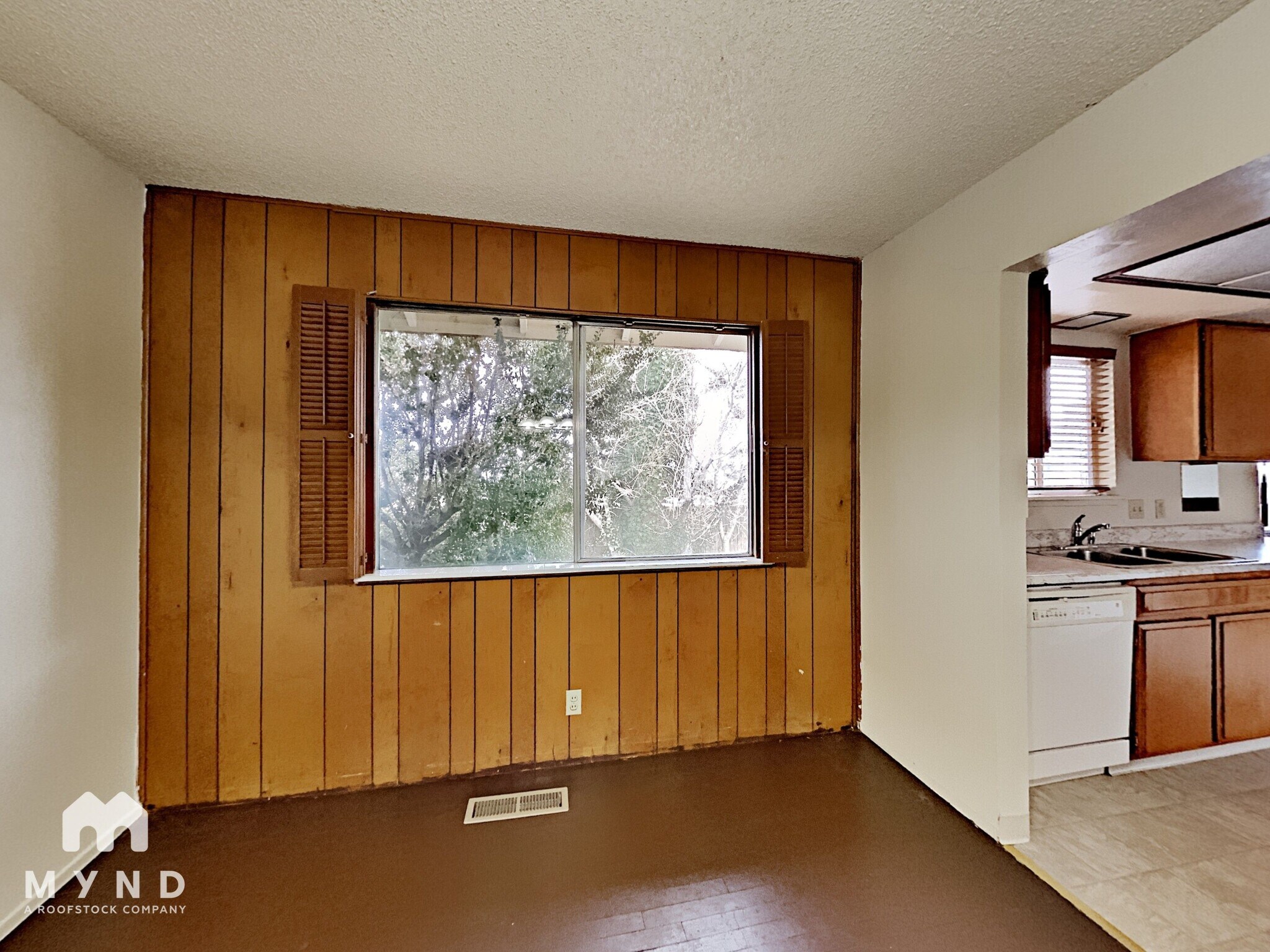 Building Photo - 750 Rhode Island Dr