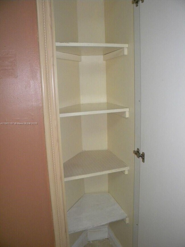 Building Photo - 10249 NW 9th St Cir