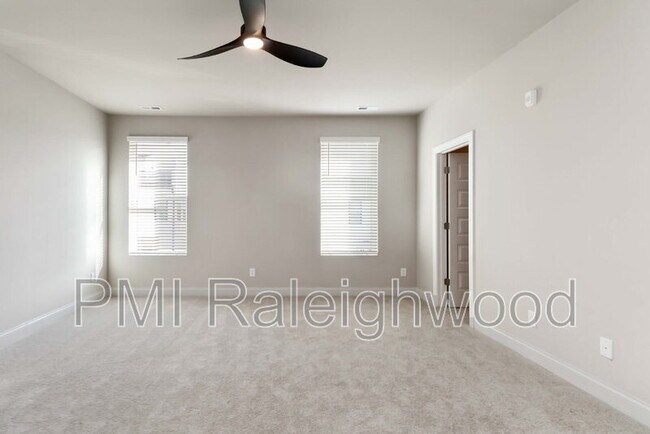 Building Photo - 1245 S Blount St