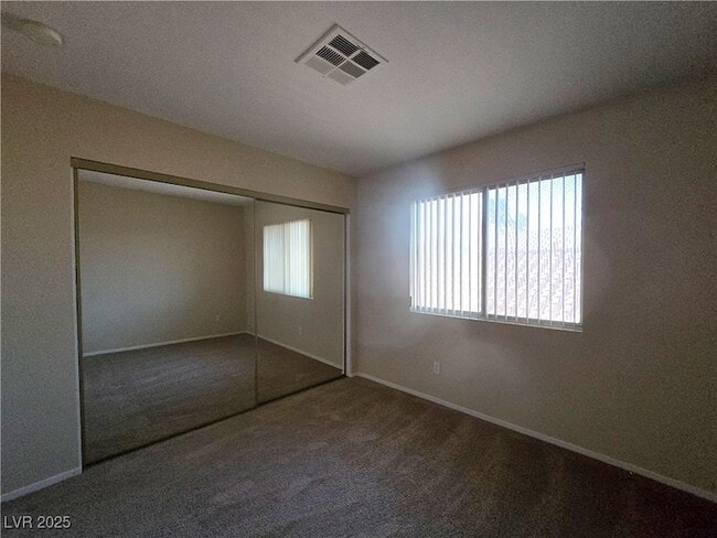 Building Photo - 8120 Sandy Creek Dr