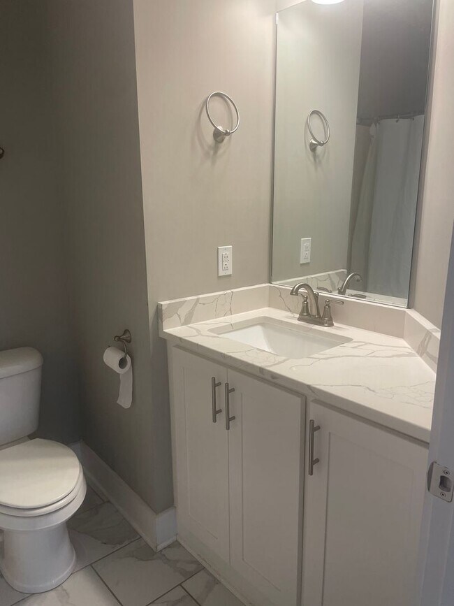 Building Photo - Newer Rental Home in Smyrna