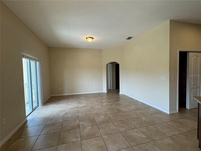Building Photo - 10716 Dawson Lily Way