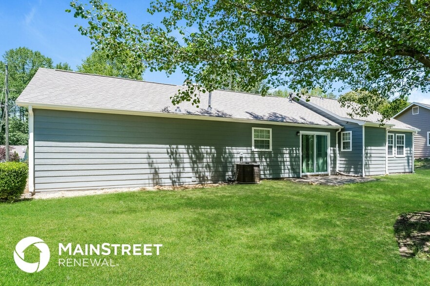 Building Photo - 2729 Maple Grove Dr