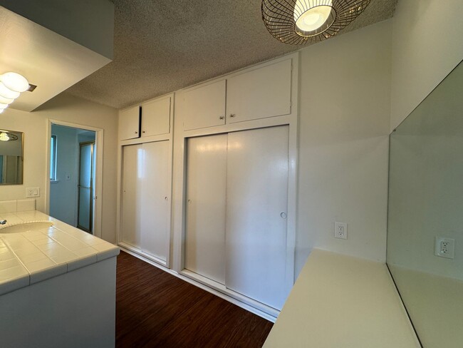 Building Photo - Beautiful Glendora Home in Desireable Area