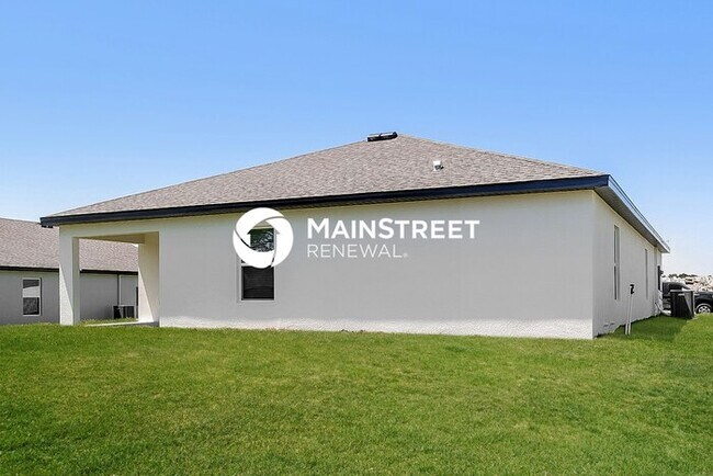 Building Photo - 5 Bedroom Pet-Friendly Home in Mascotte, FL with Main Street Renewal