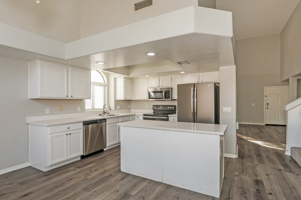 Building Photo - 7592 W Marlette Ave