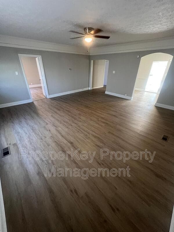 Building Photo - 1019 22nd St