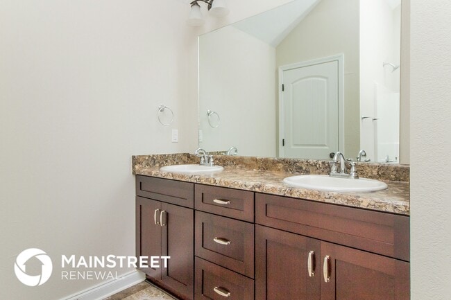 Building Photo - 1210 Catawba Way