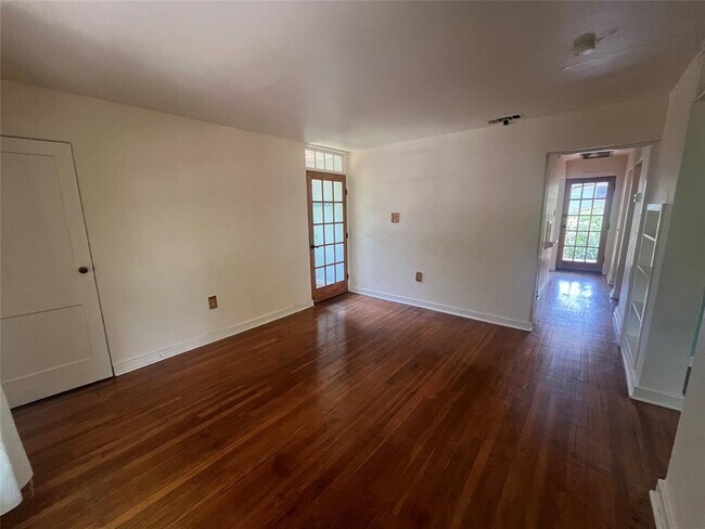 Building Photo - 1413 Kirkwood Rd