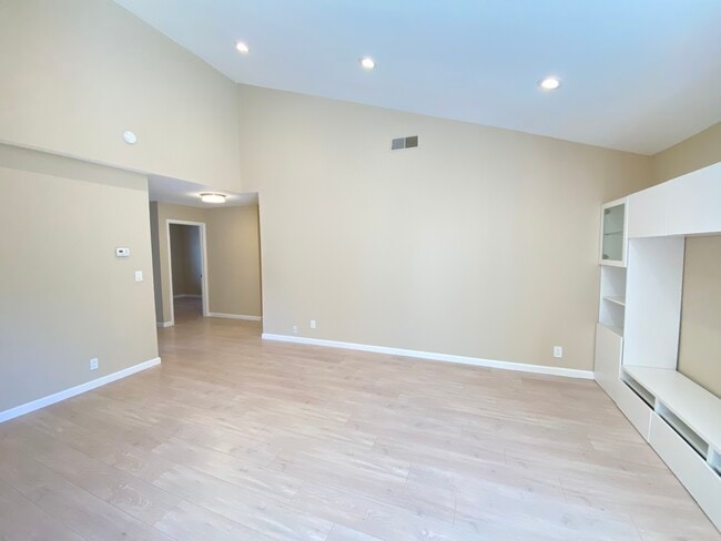 Building Photo - 3314 Inspiration Ct