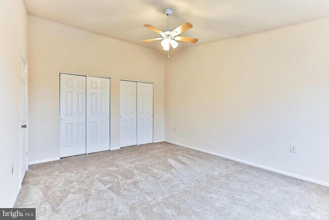 Building Photo - 6 Winners Cir