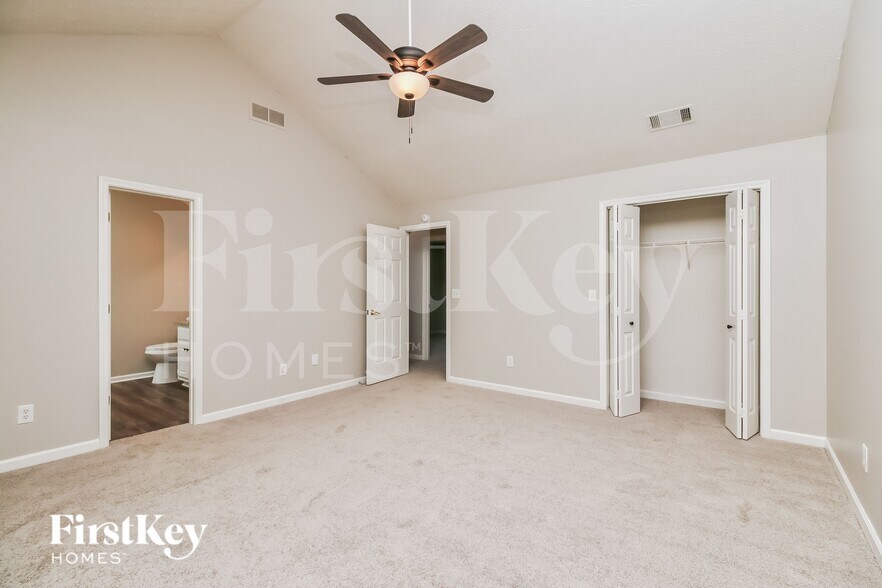 Building Photo - 125 Bentley Pl Way