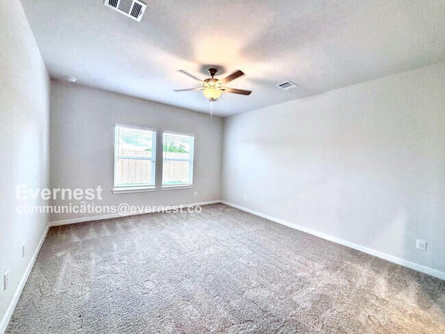 Building Photo - 32506 Timber Point Dr