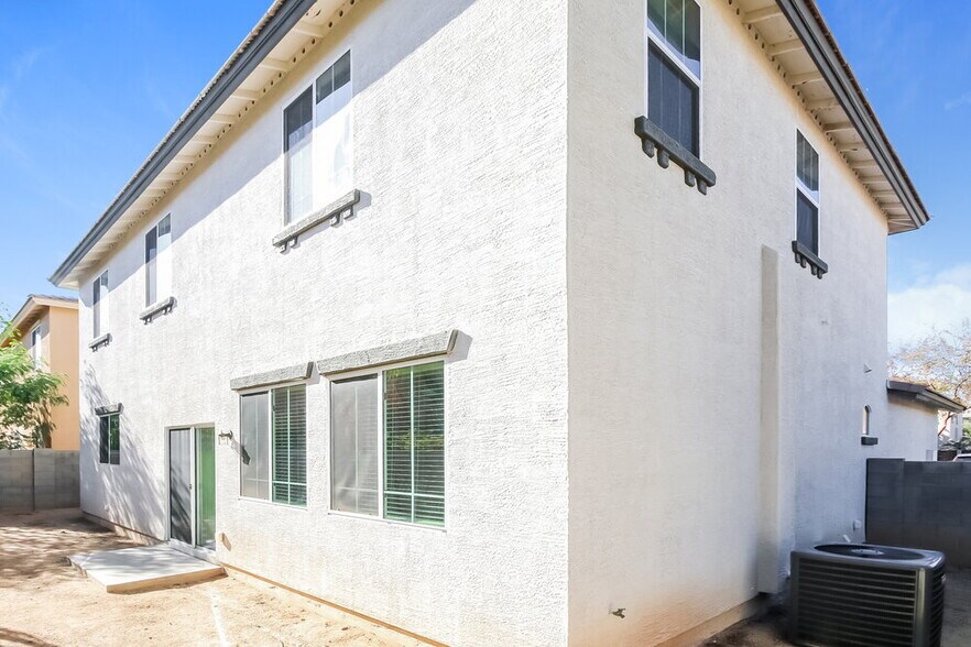 Building Photo - 7509 S 27th Way