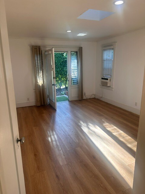 Living room w/skyligt - 1250 N Citrus Ave
