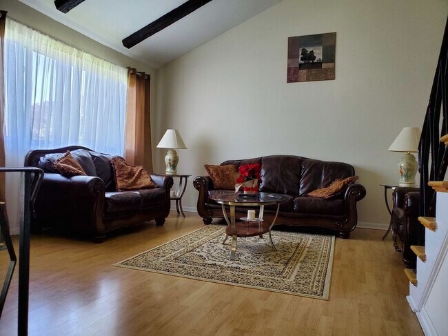 Building Photo - 8052 W Lyons St