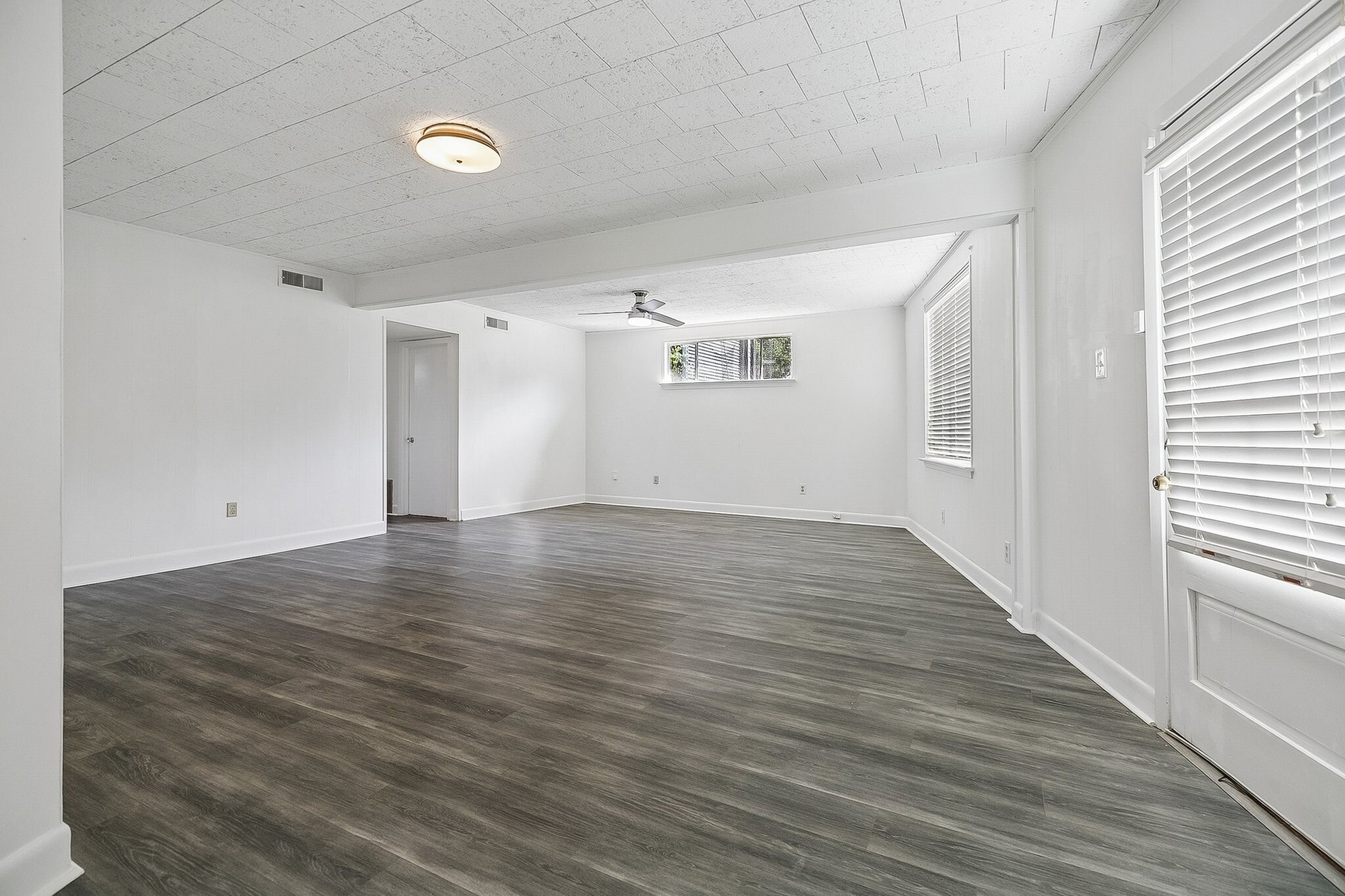 Building Photo - 1322 Knollwood Dr