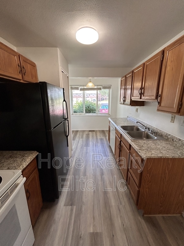 Building Photo - 954 Brant Hollow Ct
