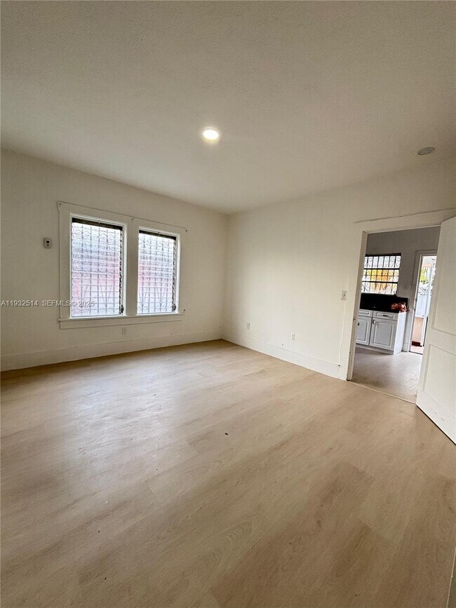 Building Photo - 2035 NW 26th St