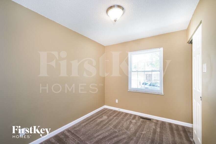 Building Photo - 6780 Lesli Mari Ct