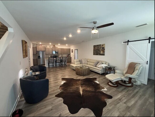 Building Photo - 58 Sandhill Ct