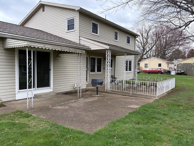 Building Photo - 3603 Brierwood Dr