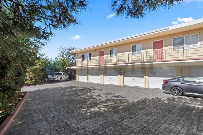 Building Photo - 26910 Manon Ave