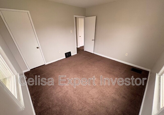 Building Photo - 4819 S Anthony Blvd