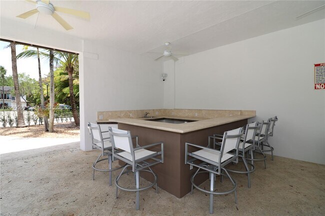 Building Photo - 7961 SW 110th Ter