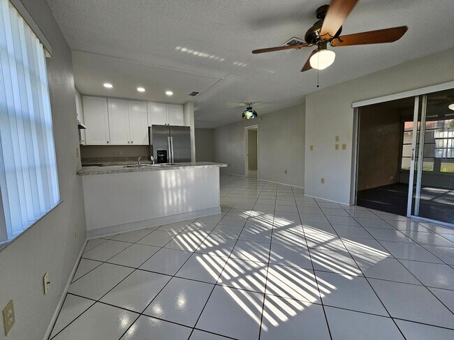 Building Photo - 3/2/1 Home for rent in Spring Hill 34609