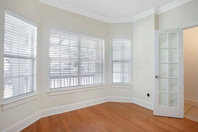 Building Photo - 6715 Windrift Way