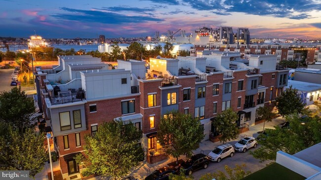 Building Photo - 1600 Beason St