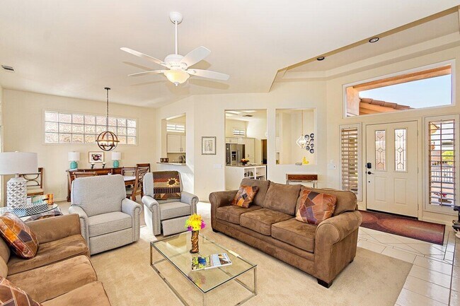 Building Photo - 37948 Breeze Way