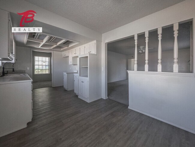 Building Photo - 6811 Lyrewood Ln