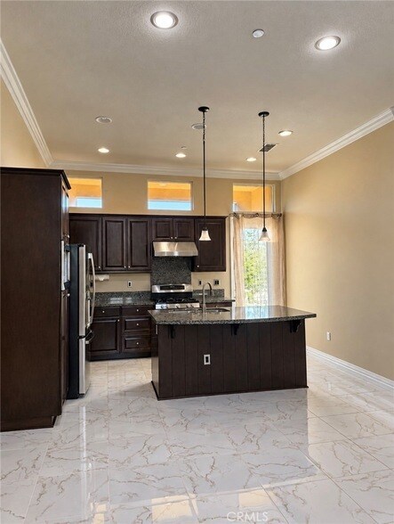 Building Photo - 11316 Paseo La Cumbre