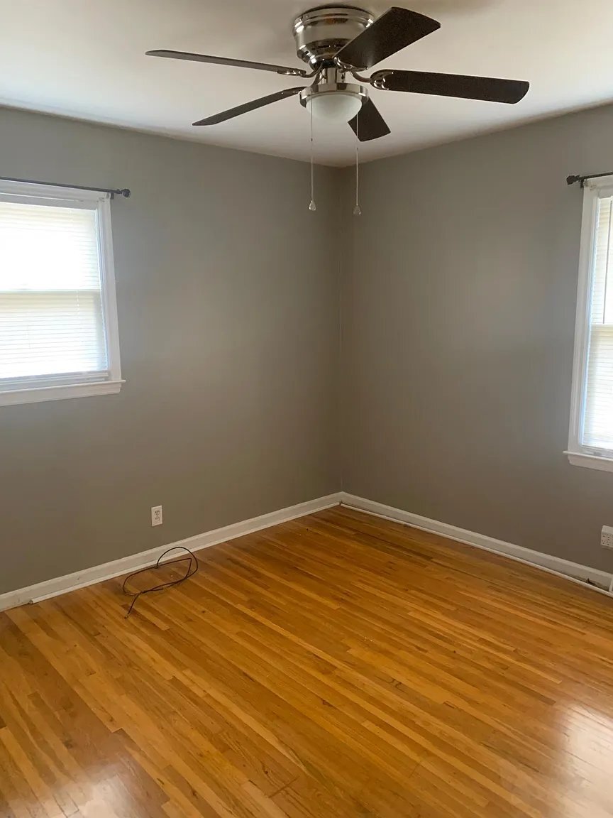Building Photo - 1094 Briarwood Dr