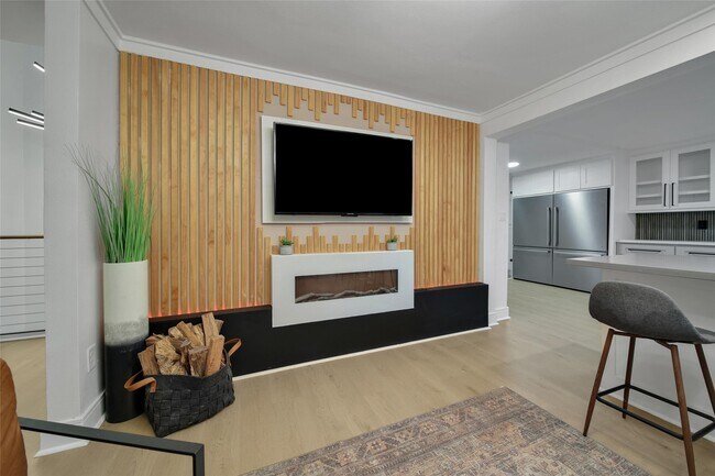 Building Photo - 140 S Timber Top Dr