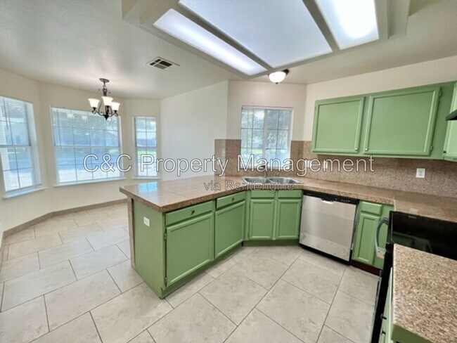 Building Photo - 5408 W Garland Ave
